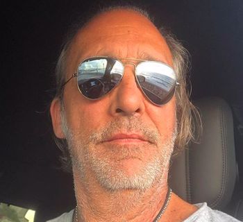 Luca Ward: l’infanzia difficile e l’orrenda malattia