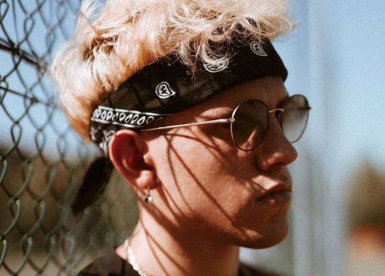 Chi è Aka 7even? Biografia, Età, Fidanzata e Instagram