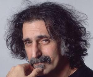 Biographie de Frank Vincent Zappa