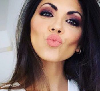 Chi è Flora Canto: Biografia, Età, Figli, Marito Enrico Brignano e Instagram